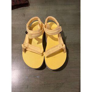 Teva Womens Yellow Adjustable Strap Sandals Size 8 US